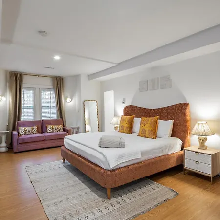 Swann House-2